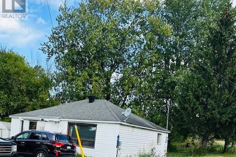 28831447/18787-county-rd-2-road/south-glengarry-charlottenburgh-twp/south-glengarry/ontario/K6H7J8_10