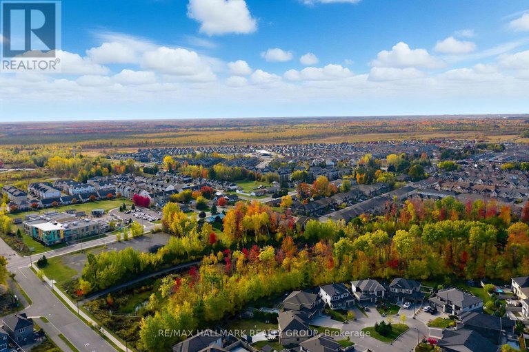 29054390/314-melodie-street/mer-bleuebradley-estatesanderson-park/ottawa/ontario/K1W0H9_48