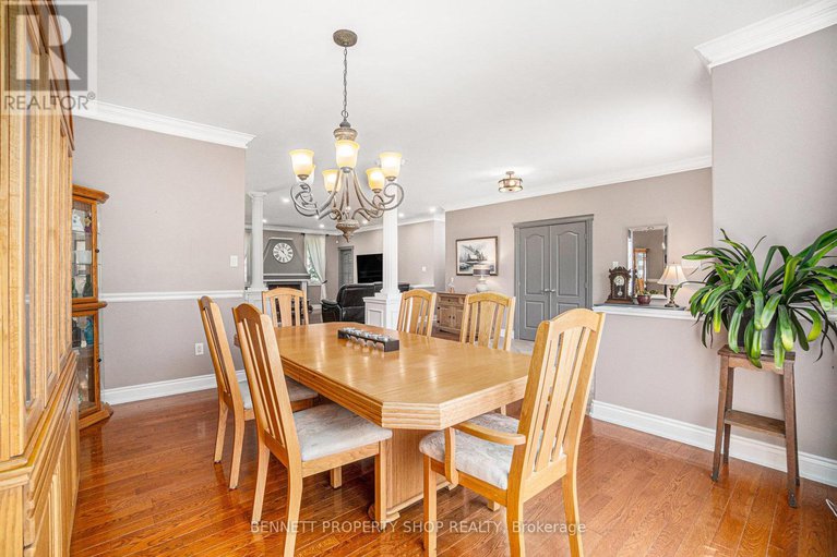28526426/6535-empire-grove-street/greely/ottawa/ontario/K4P1G6_9