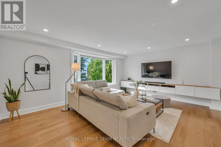 28806110/2233-beaver-avenue/alta-vista/ottawa/ontario/K1H7W3_7