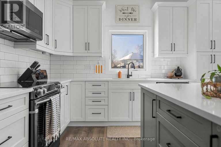 29328725/211-lion-head-drive/pakenham/mississippi-mills/ontario/K0A2X0_18