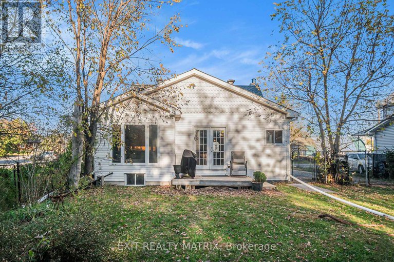 28998331/3498-sarsfield-road/cumberland-west/ottawa/ontario/K0A3E0_13