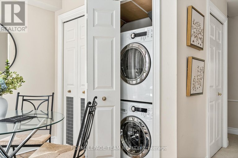 28792255/9-292-laurier-avenue/sandy-hill/ottawa/ontario/K1N6P5_18