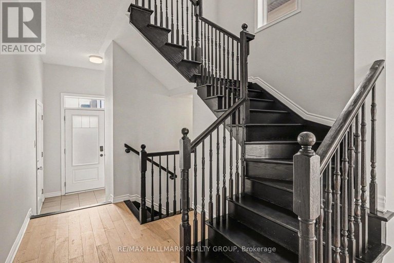 29651052/513-catleaf-row/avalon-west/ottawa/ontario/K4A5J2_2