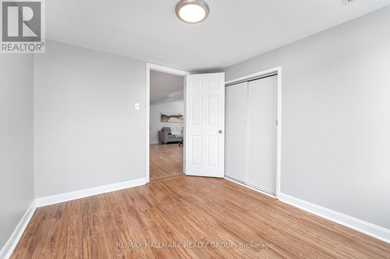 29248839/591-eastvale-drive/beacon-hill-north/ottawa/ontario/K1J6Z4_32