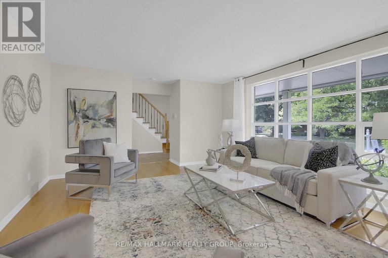 28723074/51-charkay-street/borden-farmstewart-farmcarleton-heightsparkwood-hills/ottawa/ontario/K2E5N5_10