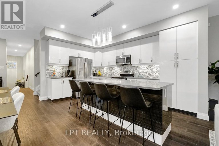 29295105/319-glynn-avenue/overbrookcastle-heights/ottawa/ontario/K1K1R9_10