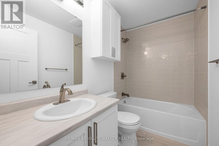 29627379/e-10-jaguar-private/emerald-meadowstrailwest/ottawa/ontario/K2V0J3_17