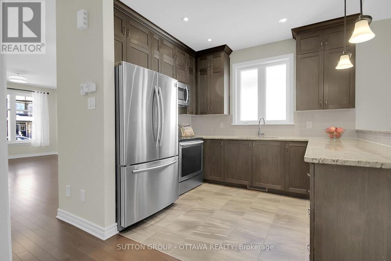 28627249/809-carnelian-crescent/riverside-southgloucester-glen/ottawa/ontario/K1X0A8_12
