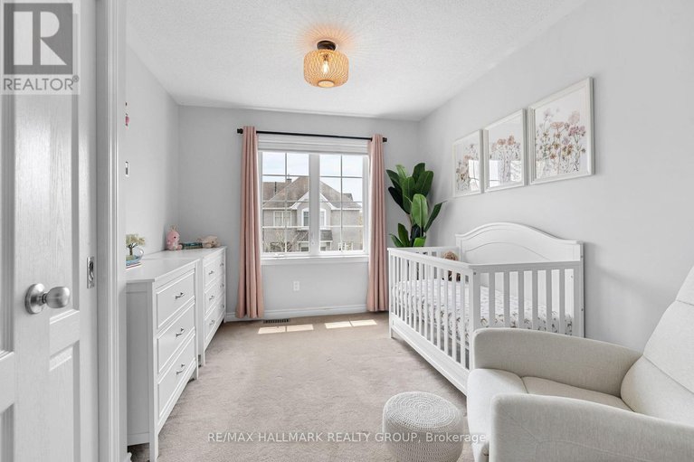 28317889/297-mojave-crescent/stittsville-north/ottawa/ontario/K2S0H7_19