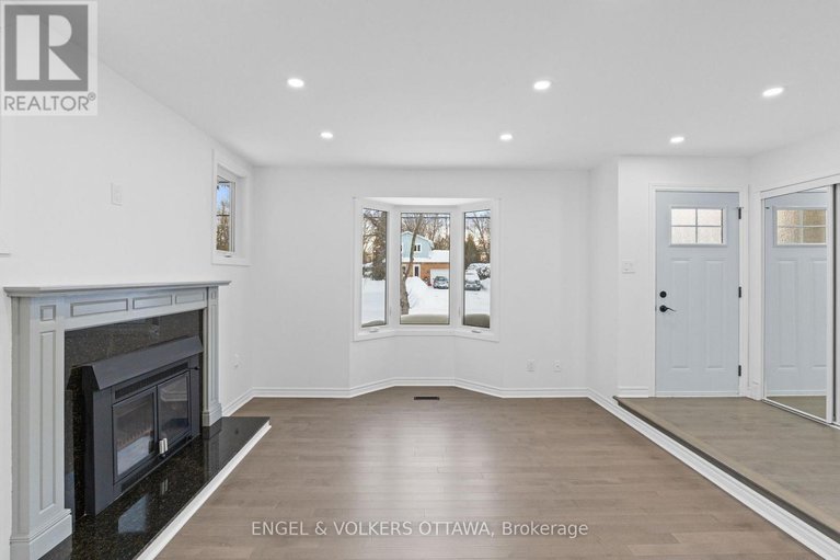 28332418/1375-trebla-way/greely/ottawa/ontario/K4P1E4_8