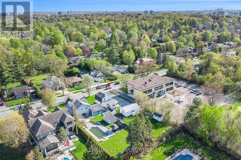 28332843/453-pleasant-park-road/alta-vistafaircrest-heights/ottawa/ontario/K1H5M9_37