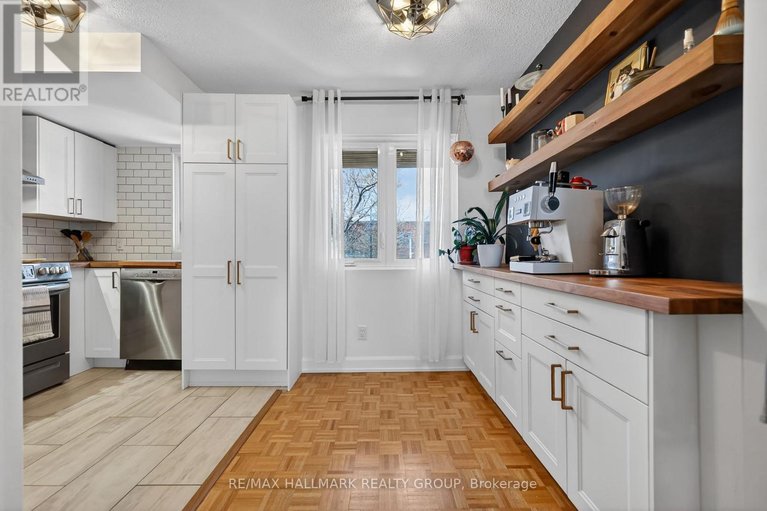 29665941/12-251-bruyere-street/lower-town/ottawa/ontario/K1N5E5_12