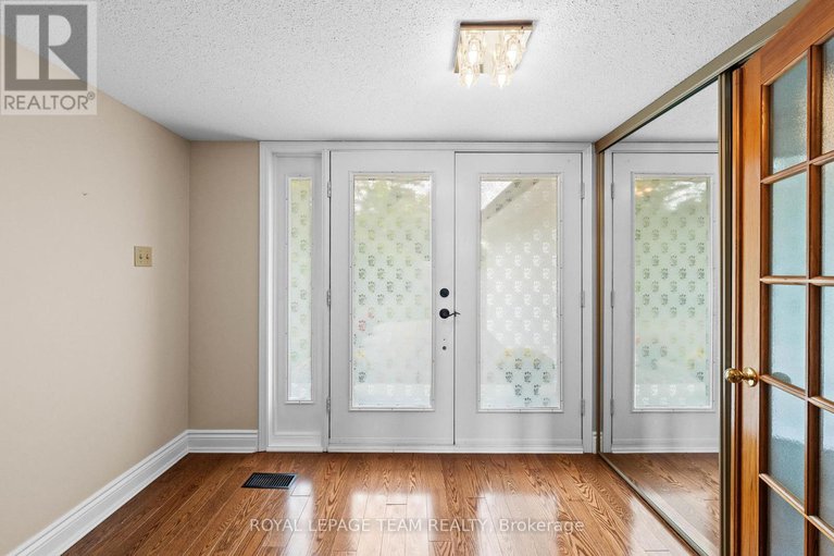 28884146/1376-river-road/manotick-east-to-manotick-station/ottawa/ontario/K4M1B4_3