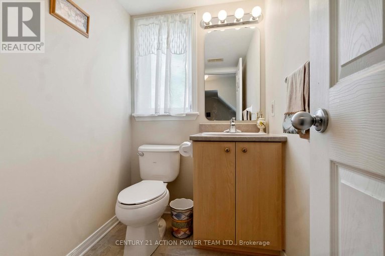 28525896/12-4037-canyon-walk-drive/riverside-southgloucester-glen/ottawa/ontario/K1V0Z4_16