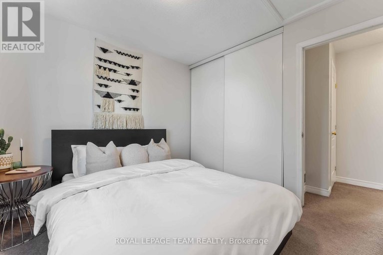 29374691/57-redpath-drive/barrhaven-east/ottawa/ontario/K2G6E3_28