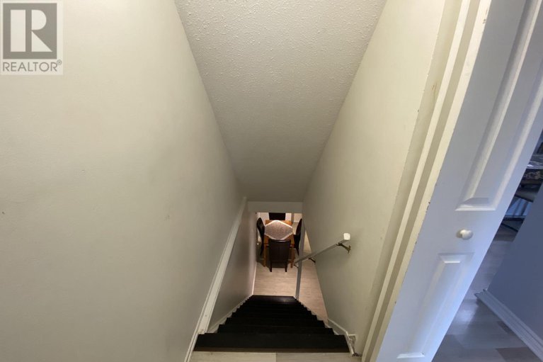 29135222/415-kintyre-private/carleton-square/ottawa/ontario/K2C3M9_8