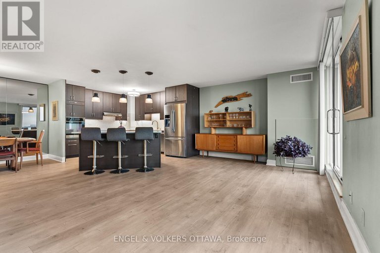 28939396/1006-2951-riverside-drive/mooneys-bayriverside-park/ottawa/ontario/K1V8W6_15