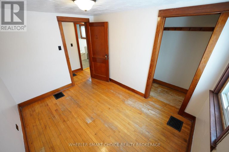 29225740/14-saunders-avenue-n/long-sault/south-stormont/ontario/K0C1P0_17