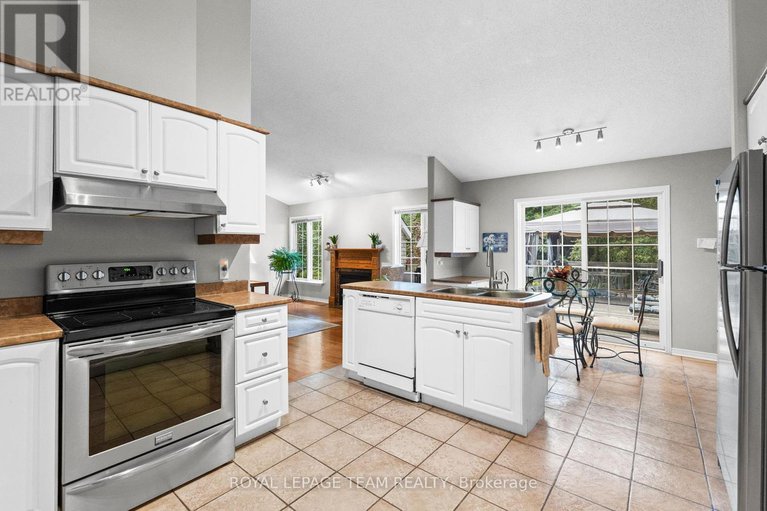 28816789/6825-sunset-boulevard/greely/ottawa/ontario/K4P1M6_12