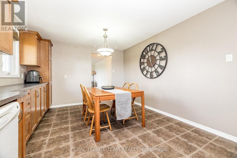 28931174/1234-kinburn-side-road/dunrobin/ottawa/ontario/K0A3M0_18