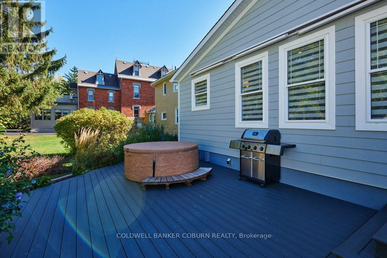 29382329/54-lakeshore-drive/morrisburg/south-dundas/ontario/K0C1X0_32