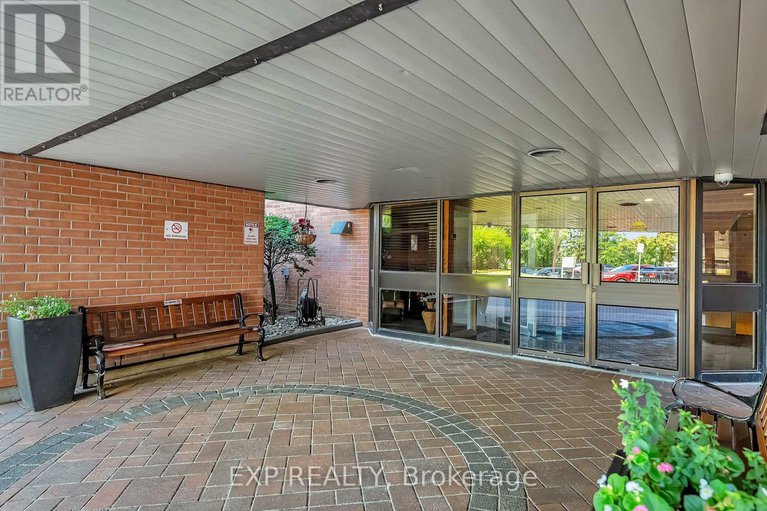 28632466/712-80-sandcastle-drive/leslie-park/ottawa/ontario/K2H9E7_2