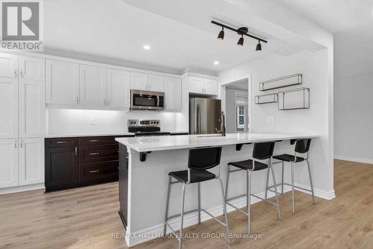 29224104/232-clintonia-street/emerald-meadowstrailwest/ottawa/ontario/K2V0K6_16