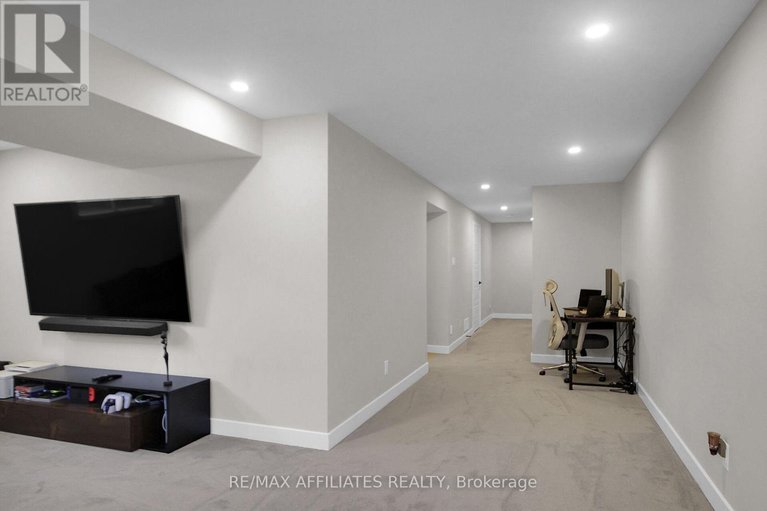28564568/357-shoveler-grove/riverside-southgloucester-glen/ottawa/ontario/K4M1B2_38