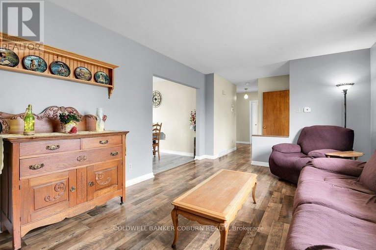 29564616/56-meikle-street/morrisburg/south-dundas/ontario/K0C1X0_9