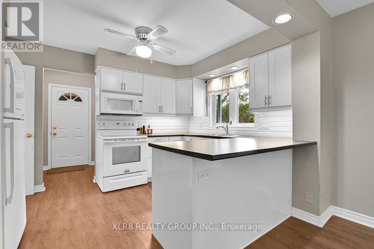 29169431/12-john-sidney-crescent/stittsville-south/ottawa/ontario/K2S1J7_15