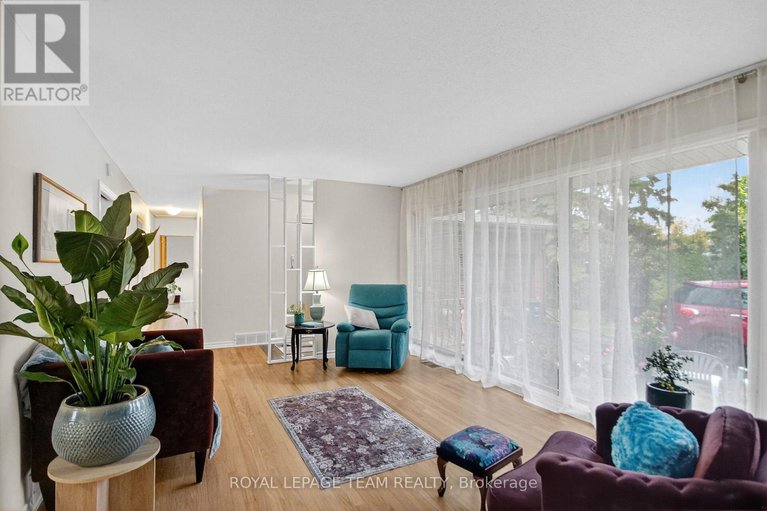 28978666/46-quinpool-crescent/arbeatha-park/ottawa/ontario/K2H6J1_3