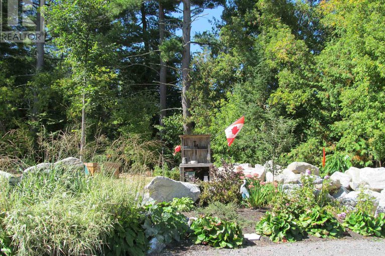 28886019/2981-white-lake-road/mcnabbraeside-twps/mcnabbraeside/ontario/K0A3L0_40