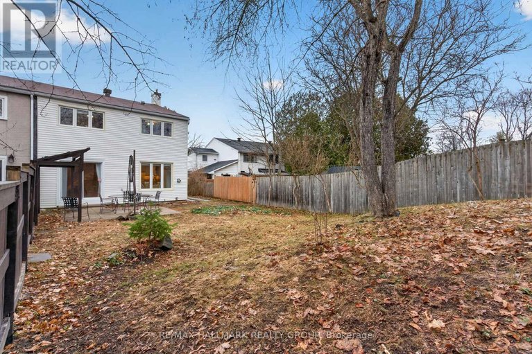 29612402/24-hobart-crescent/sheahan-estatestrend-village/ottawa/ontario/K2H5S4_36