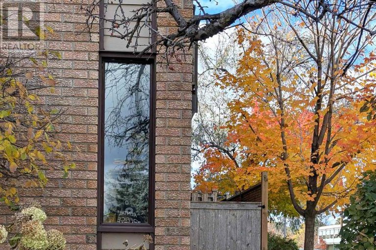 29057967/107-1490-heron-road/heron-gate/ottawa/ontario/K1V6A5_25