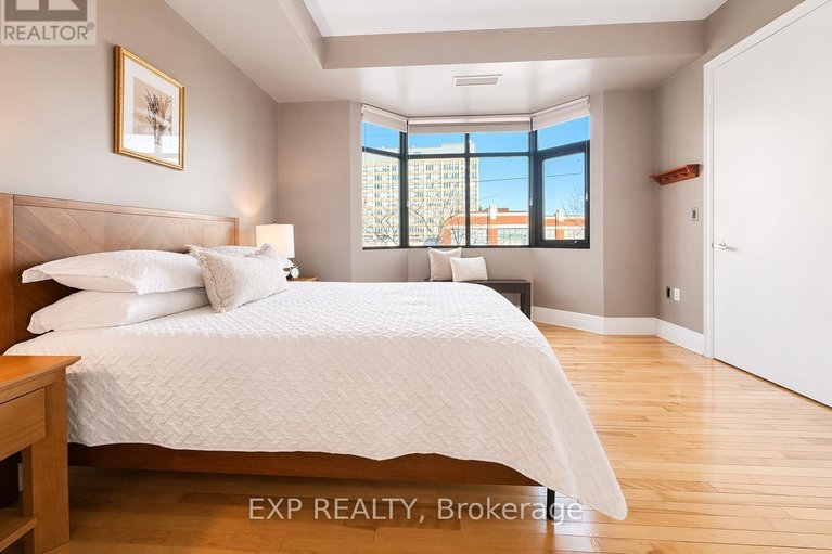 29579526/209-260-besserer-street/sandy-hill/ottawa/ontario/K1N1J3_22