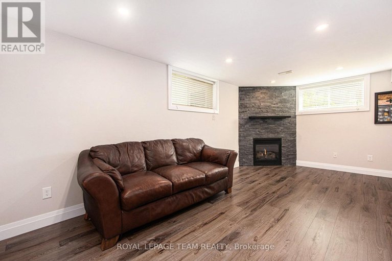 28845855/609-gazebo-street/riverside-southgloucester-glen/ottawa/ontario/K4M0B5_22