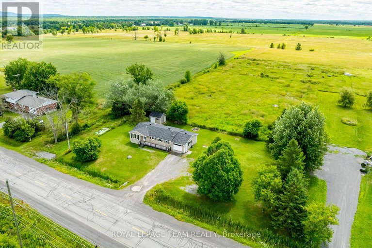 28931174/1234-kinburn-side-road/dunrobin/ottawa/ontario/K0A3M0_43