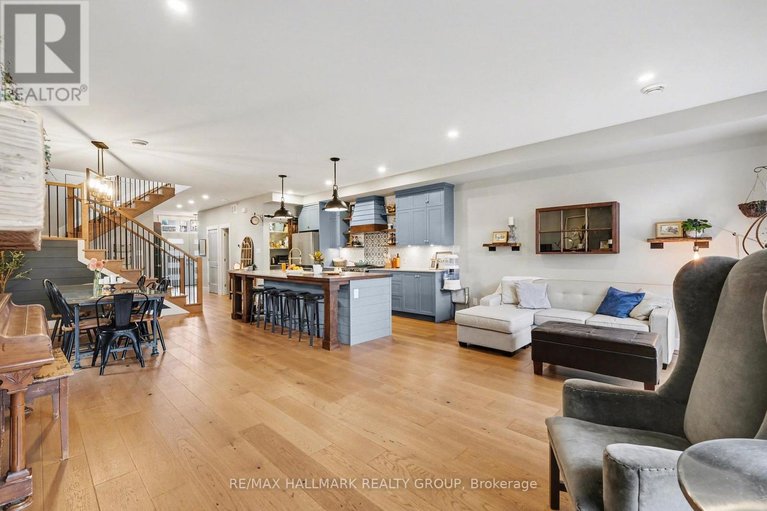 29606507/28-king-george-street/overbrook/ottawa/ontario/K1K1V8_7