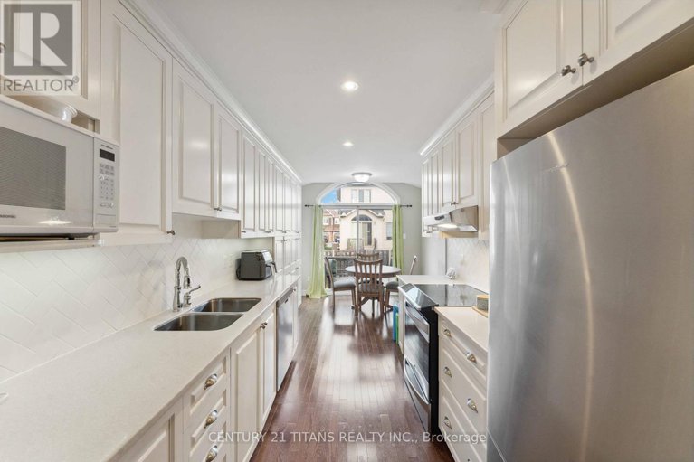28333580/812-ashenvale-way/avalon-east/ottawa/ontario/K4A0R3_13
