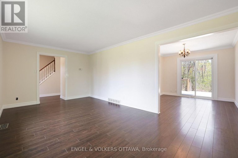 28304083/25-coldstream-drive/munster/ottawa/ontario/K0A3P0_11