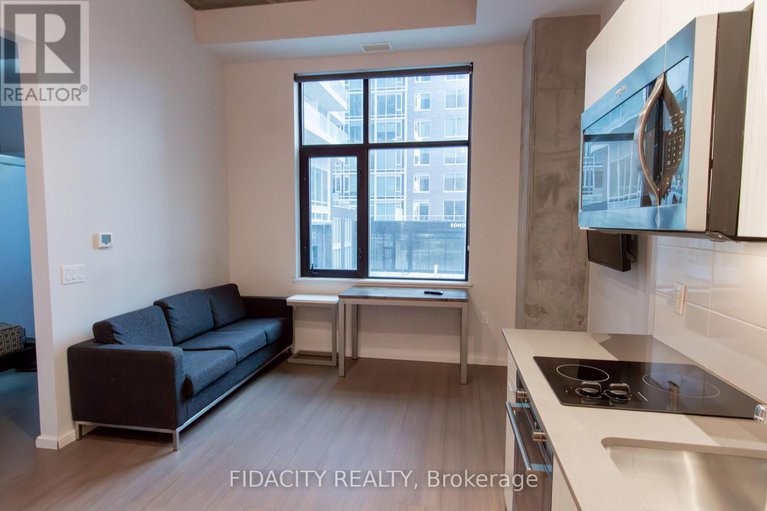 29169712/216-105-champagne-avenue-s/west-centre-town/ottawa/ontario/K1S5E5_4