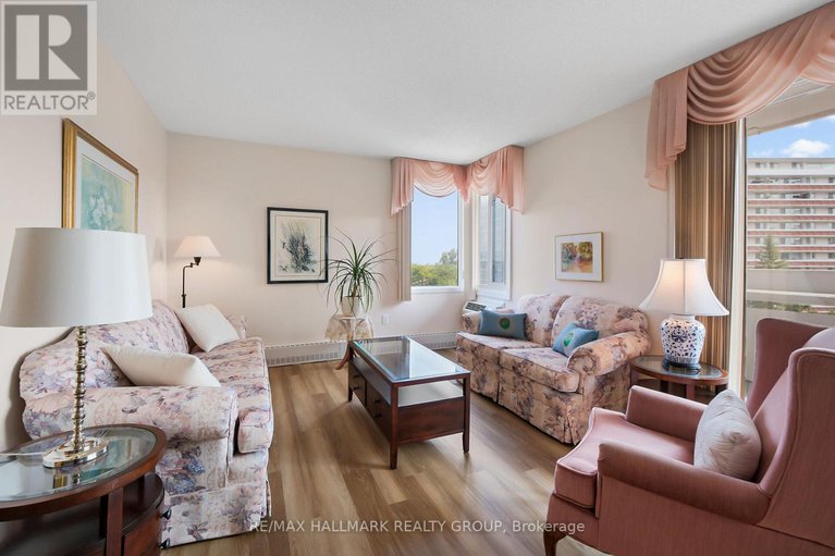 28749061/602-1081-ambleside-drive/woodroffe/ottawa/ontario/K2B8C8_9