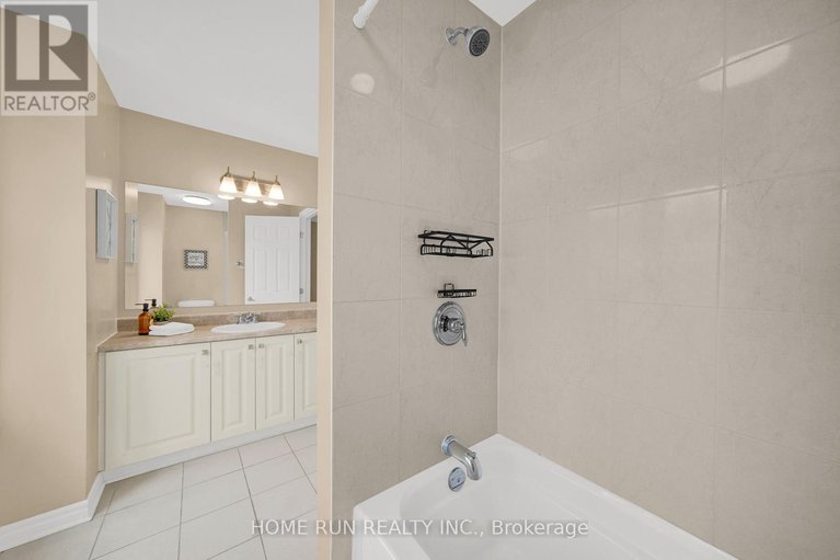 29593608/284-par-la-ville-circle/stittsville-north/ottawa/ontario/K2S0M4_25