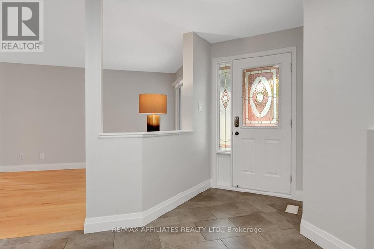 28483640/31-spur-avenue/bridlewood/ottawa/ontario/K2M2R9_4
