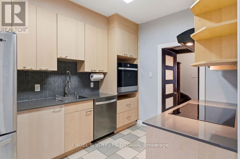 29610196/475-kent-street/ottawa-centre/ottawa/ontario/K2P2B6_11