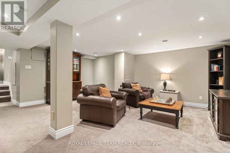 29413398/729-ludgate-court/beaconwood/ottawa/ontario/K1J8K8_34