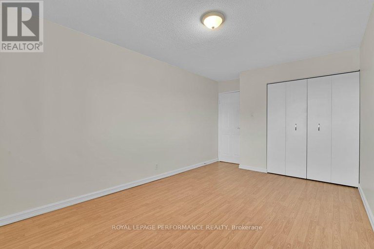 29160516/1010-158-a-mcarthur-avenue/vanier/ottawa/ontario/K1L7E7_17