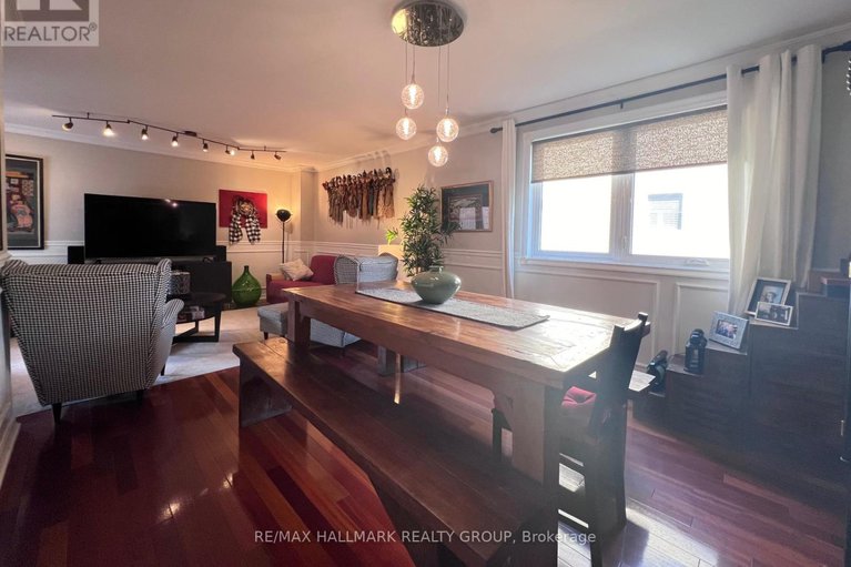 28748697/4-cadence-gate/bridlewood/ottawa/ontario/K2M1G9_9
