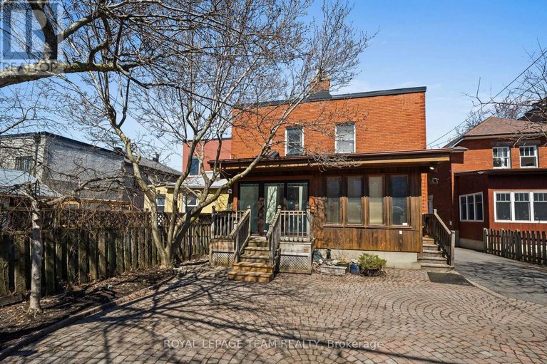 29642086/148-bruyere-street/lower-townbyward-market/ottawa/ontario/K1N5E1_36